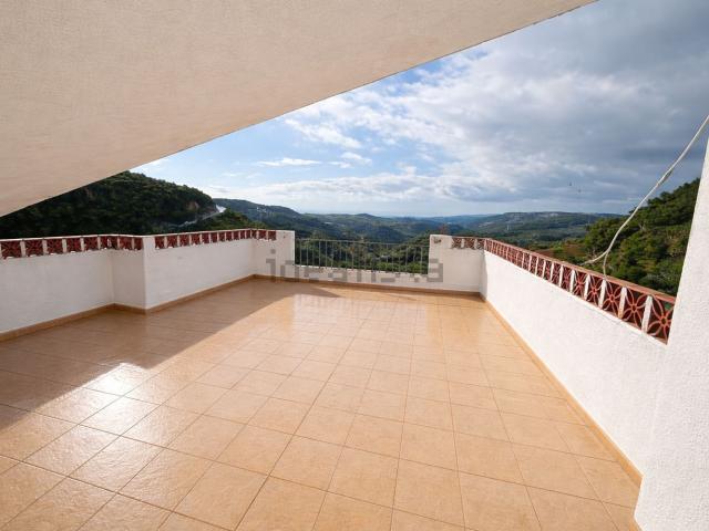 Chalet, Casares