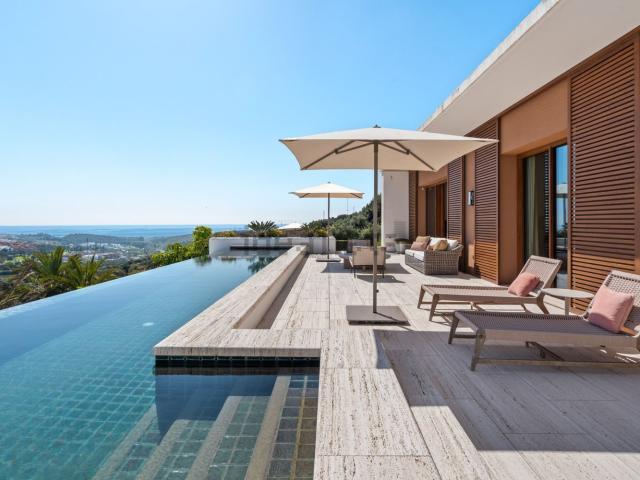 Chalet, Casares