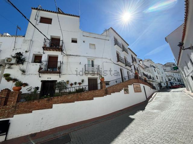 Chalet, Casares