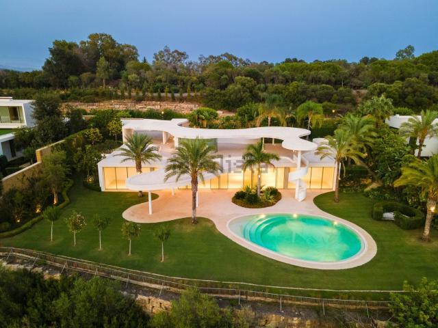 Chalet, Casares