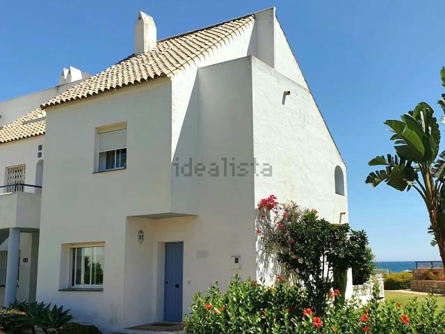 Chalet, Casares