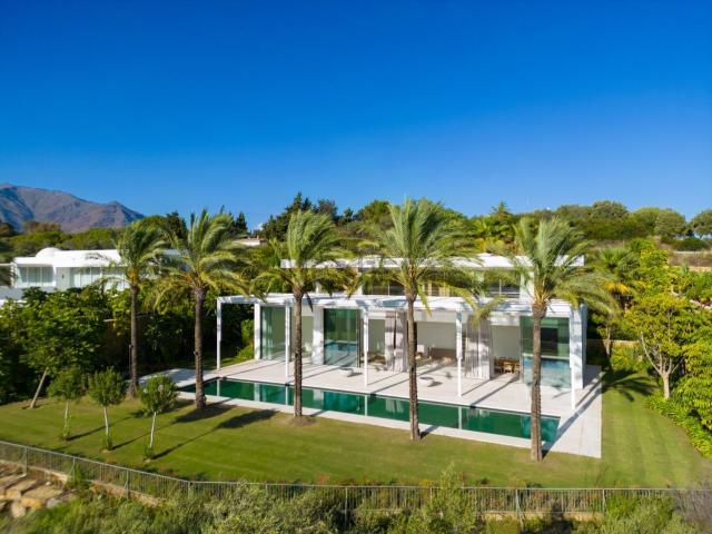 Chalet, Casares