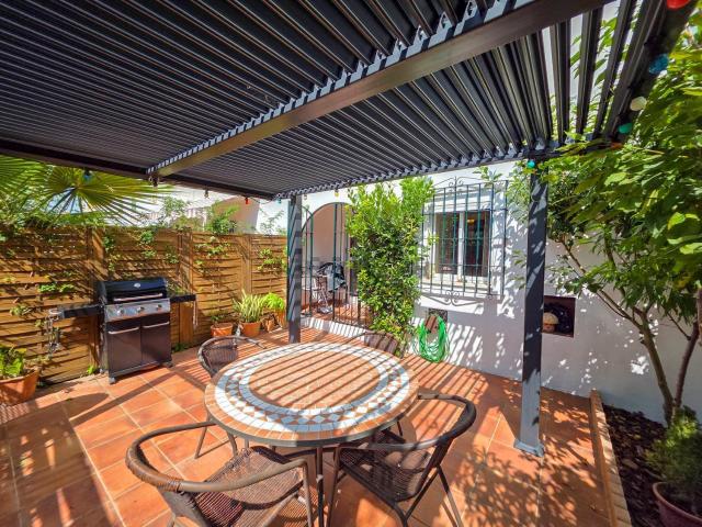 Chalet, Casares