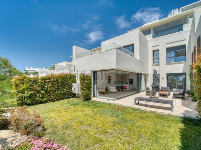 Chalet, Casares