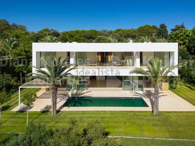 Chalet, Casares