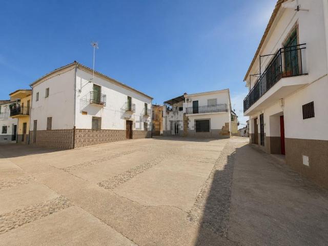 Chalet, Casas de Millan