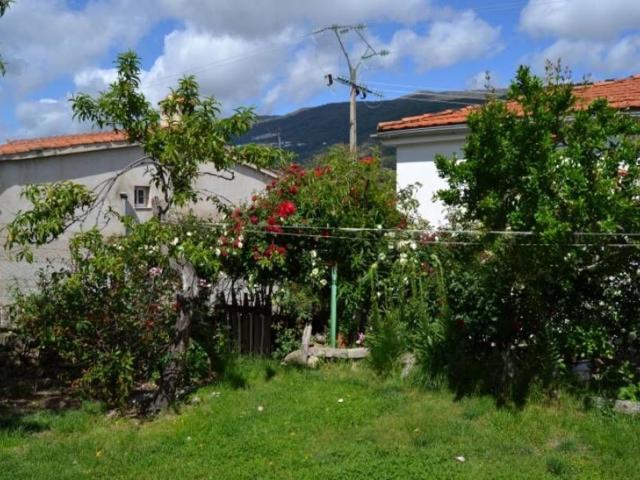 Chalet, Casas del Castañar