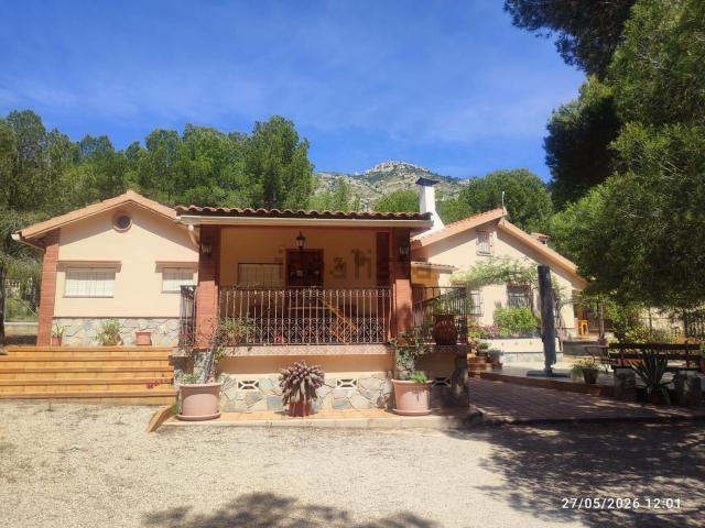 Chalet, Castalla