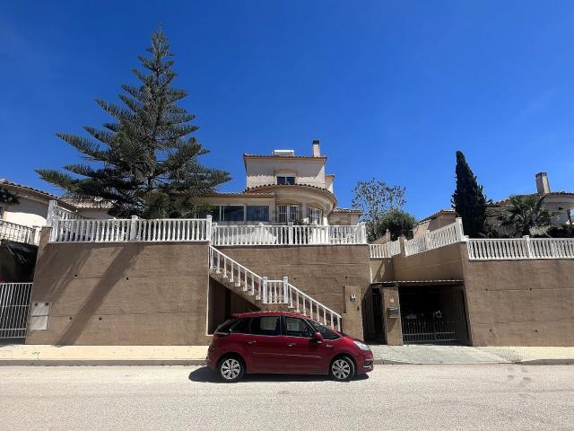 Chalet, Castalla