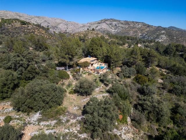 Chalet, Castell de Castells