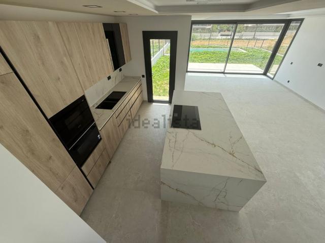 Chalet, Castell Platja d&apos Aro