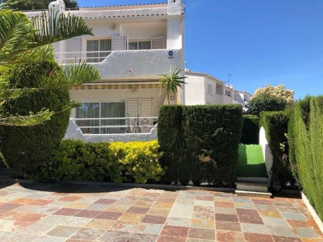 Chalet, Castell Platja d&apos Aro