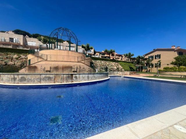 Chalet, Castell Platja d&apos Aro