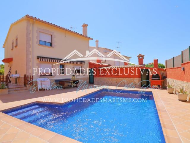 Chalet, Castell Platja d&apos Aro