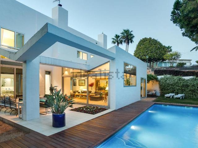 Chalet, Castell Platja d&apos Aro
