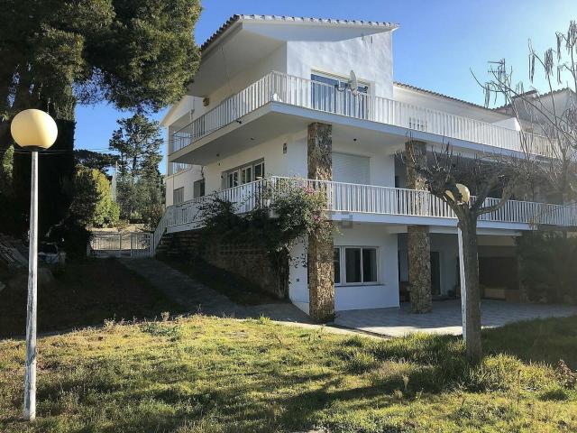Chalet, Castell Platja d&apos Aro