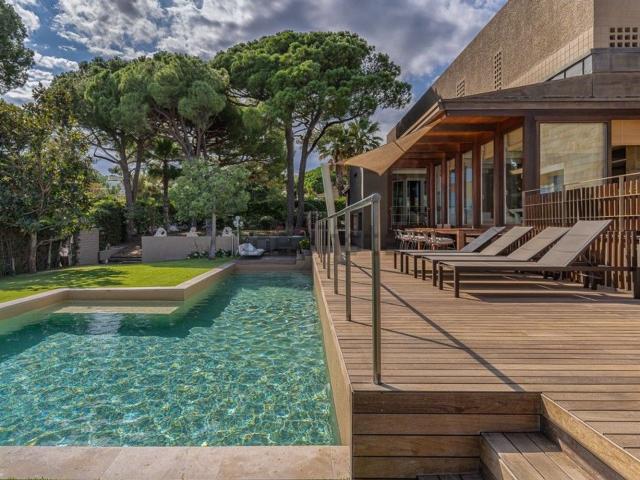 Chalet, Castell Platja d&apos Aro