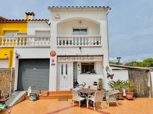 Chalet, Castelló d&apos Empúries