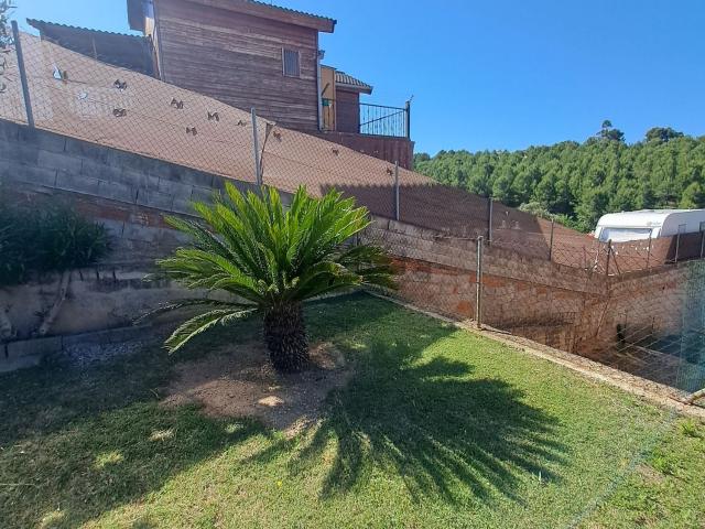 Chalet, Castellbisbal
