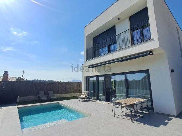 Chalet, Castellbisbal