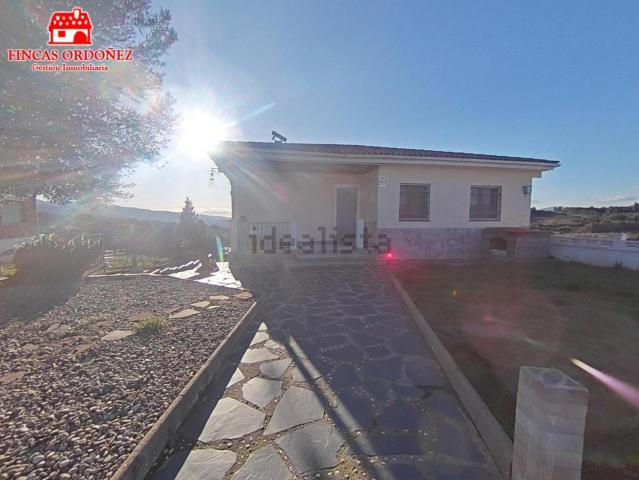 Chalet, Castellbisbal