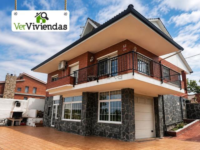Chalet, Castellbisbal