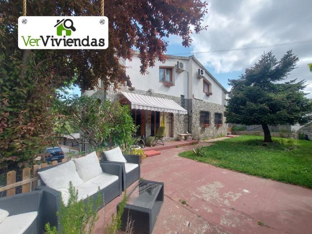 Chalet, Castellbisbal