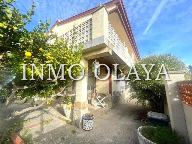 Chalet, Castellbisbal