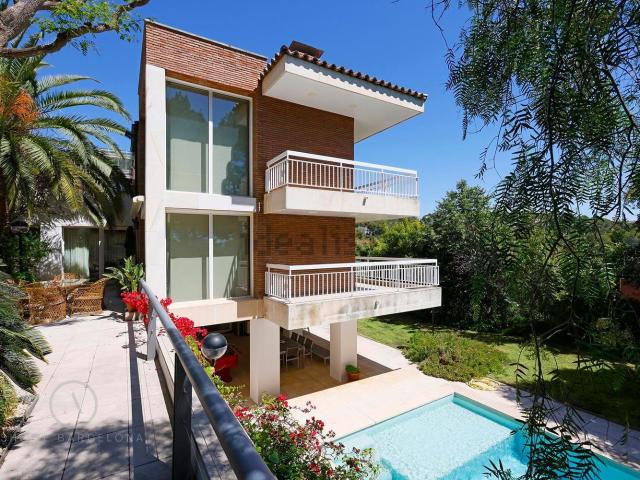 Chalet, Castelldefels