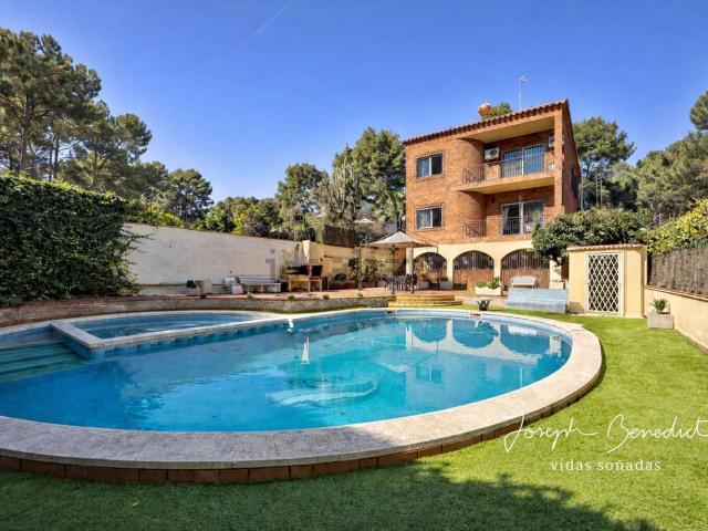 Chalet, Castelldefels