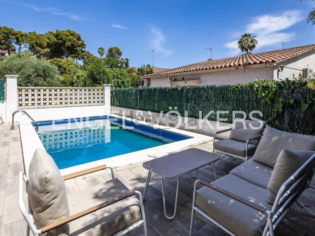 Chalet, Castelldefels