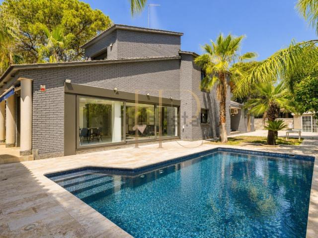 Chalet, Castelldefels