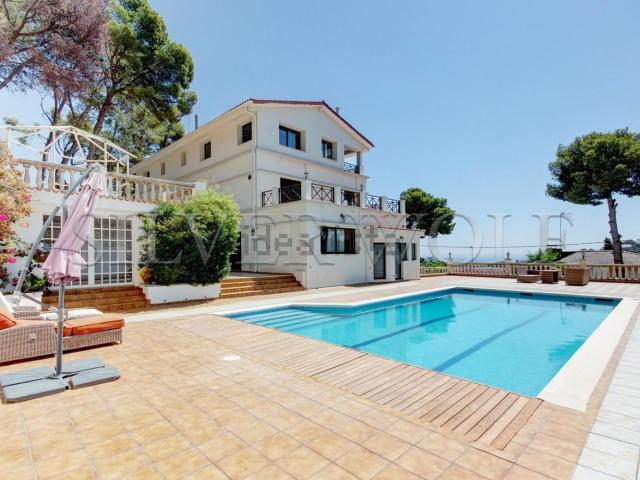 Chalet, Castelldefels