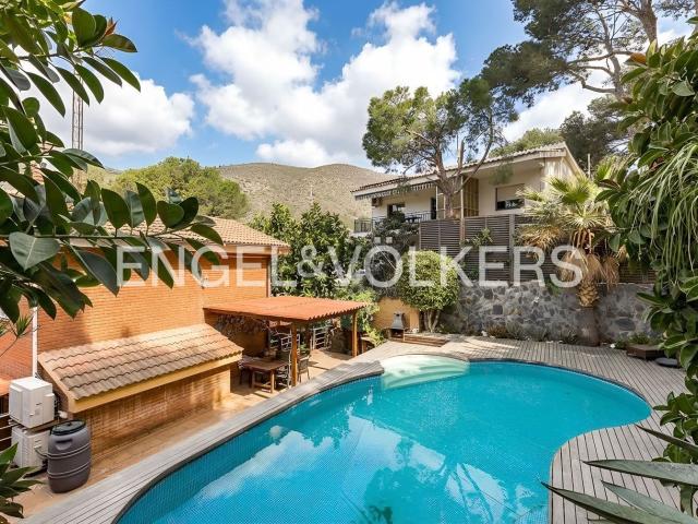 Chalet, Castelldefels