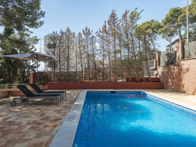 Chalet, Castelldefels