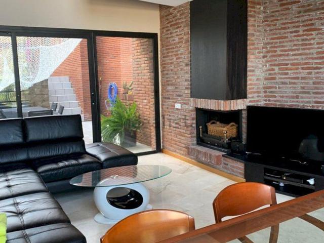 Chalet, Castelldefels