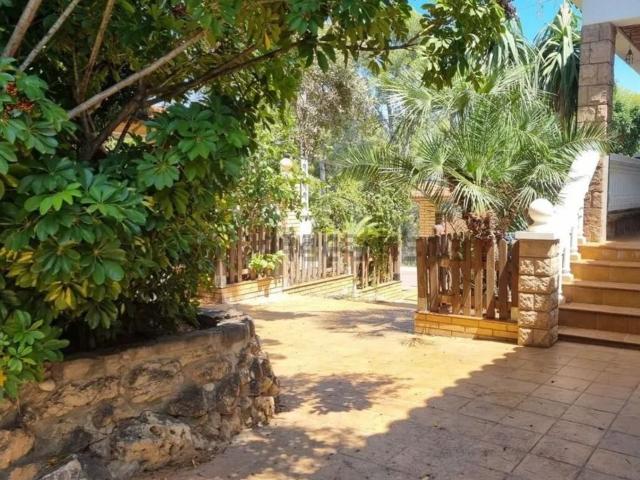 Chalet, Castelldefels