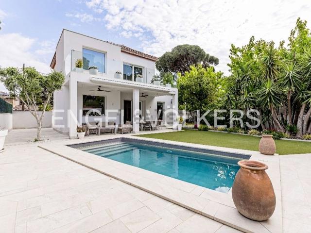 Chalet, Castelldefels