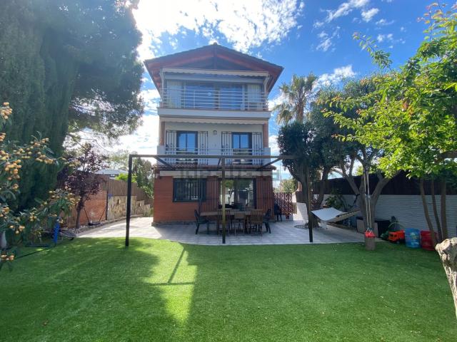 Chalet, Castelldefels