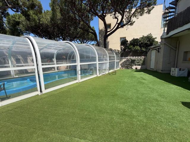 Chalet, Castelldefels