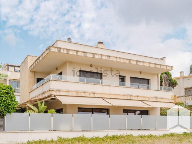 Chalet, Castelldefels
