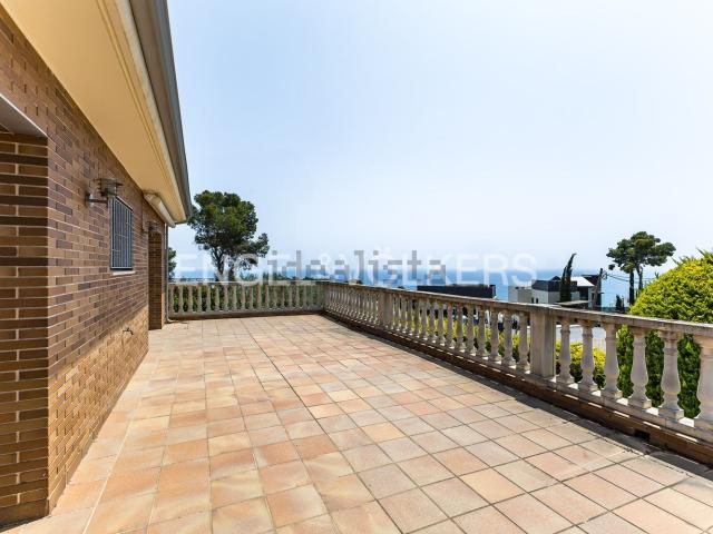 Chalet, Castelldefels