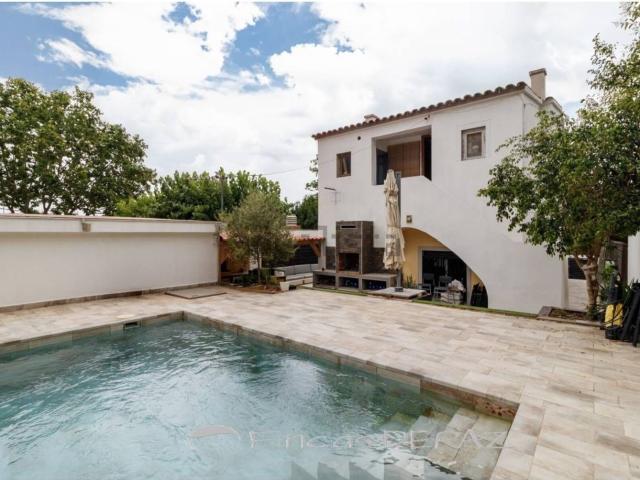 Chalet, Castelldefels