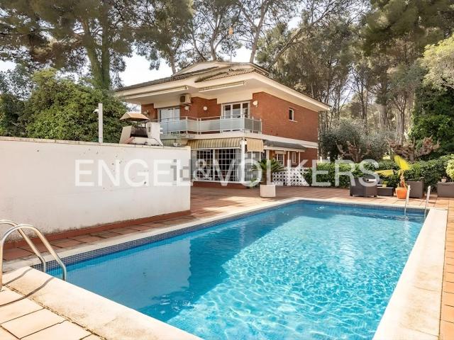 Chalet, Castelldefels