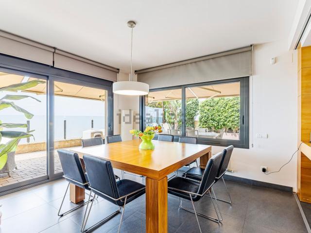 Chalet, Castelldefels
