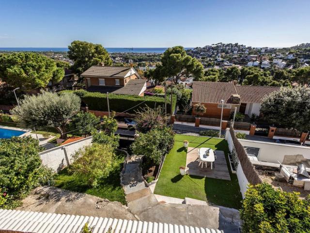 Chalet, Castelldefels