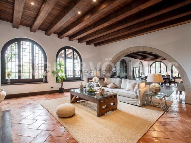 Chalet, Castelldefels