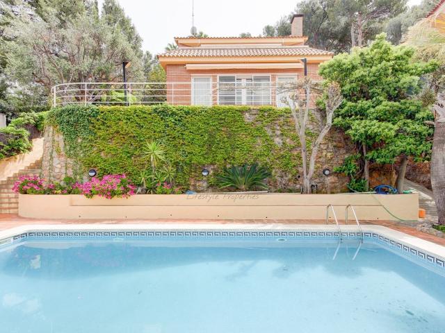 Chalet, Castelldefels