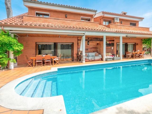 Chalet, Castelldefels