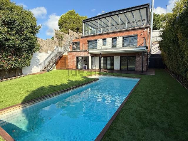 Chalet, Castelldefels